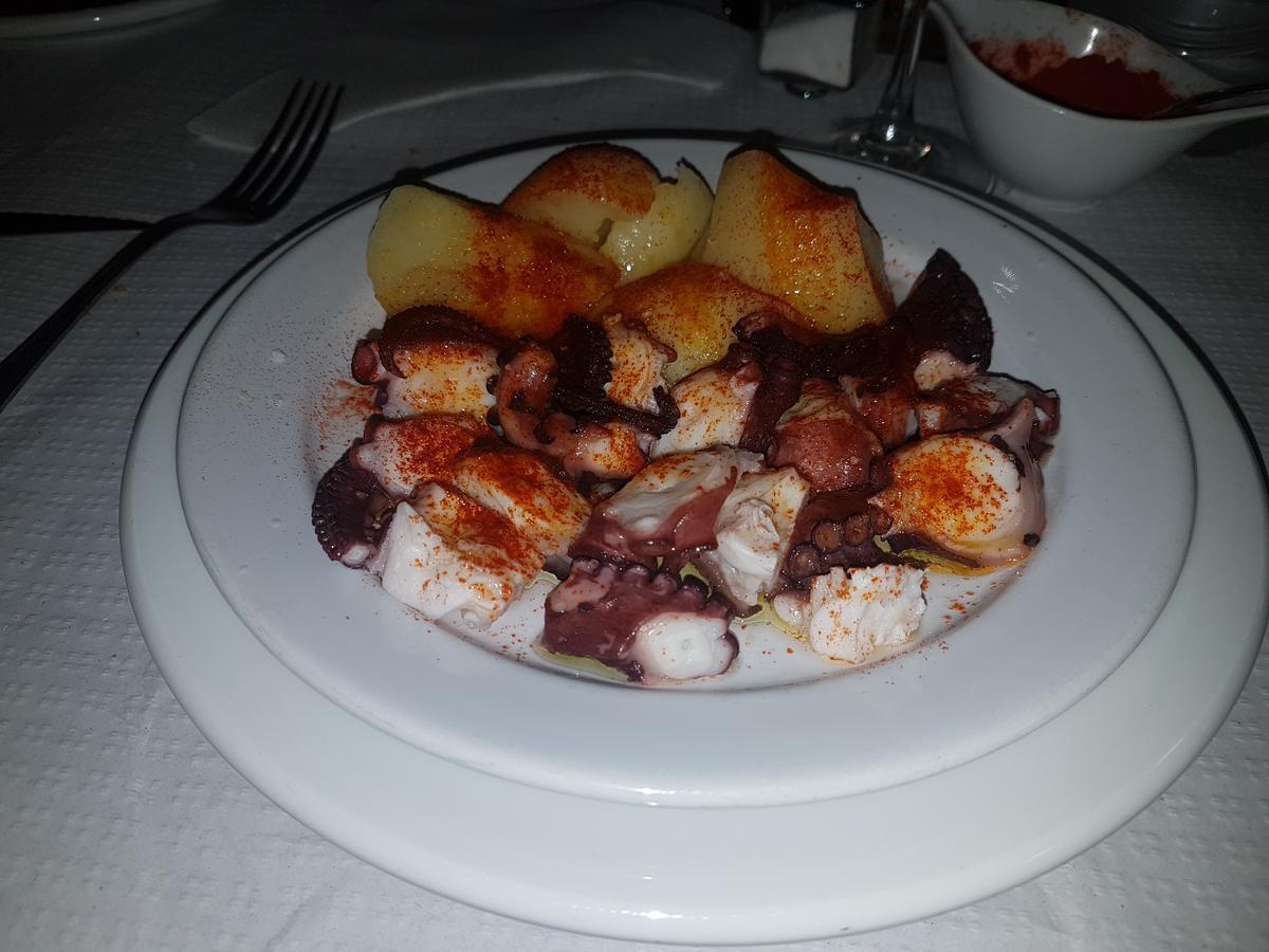 Hostal Restaurante Classic Columbrianos Dış mekan fotoğraf